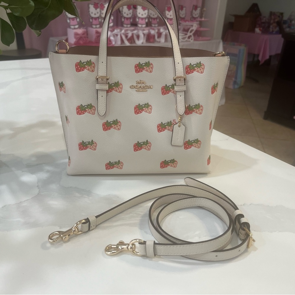 🍓Coach Mollie Tote 25 With Strawberry Print Bag